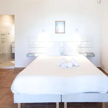 L35 Sea View Swimming Pool, Terrace&bbq